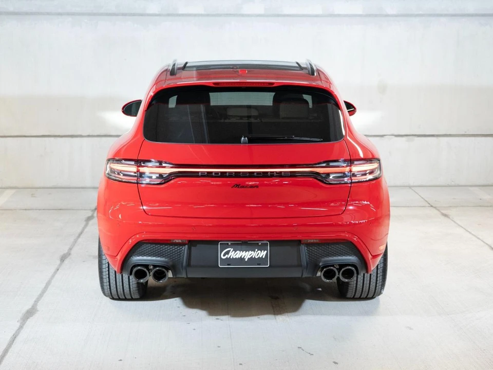 2026 Porsche Macan Electric - Image 10 of 29