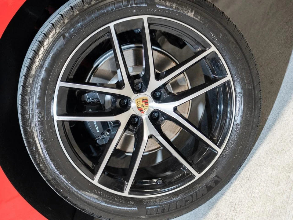 2026 Porsche Macan Electric - Image 11 of 29