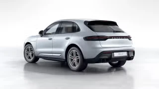 2026 Porsche Macan - Image 17 of 30