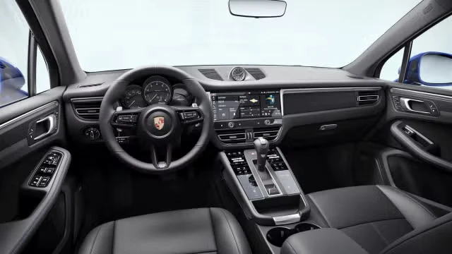 2026 Porsche Macan - Image 26 of 30