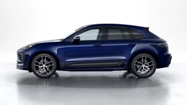 2026 Porsche Macan - Image 10 of 30