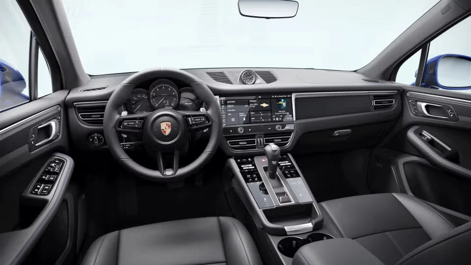 2026 Porsche Macan - Image 27 of 30