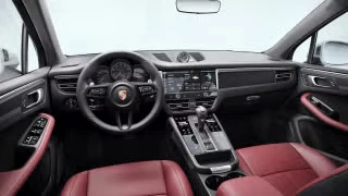 2026 Porsche Macan - Image 25 of 30