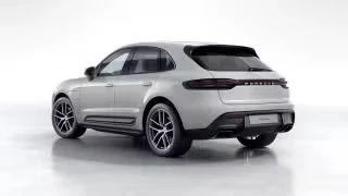 2026 Porsche Macan - Image 17 of 30