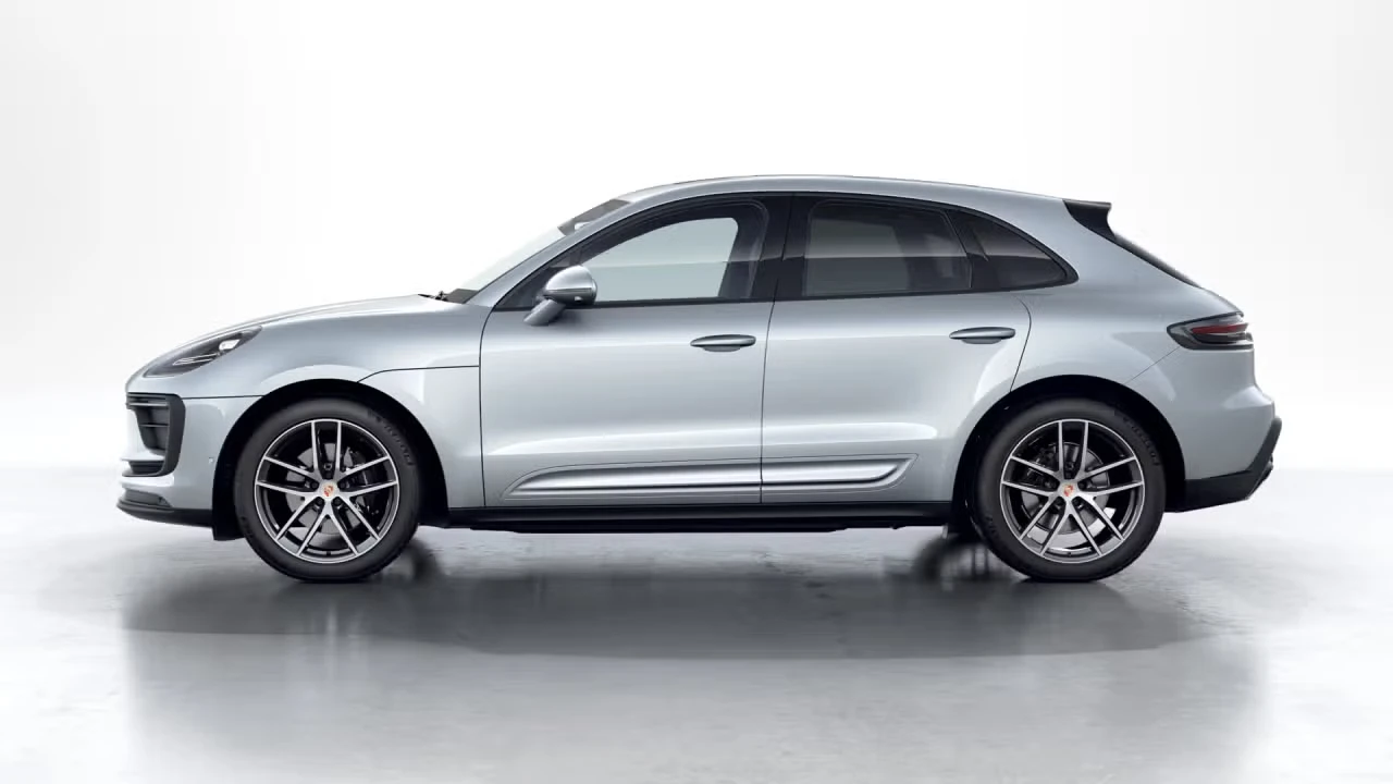 2026 Porsche Macan - Image 12 of 30
