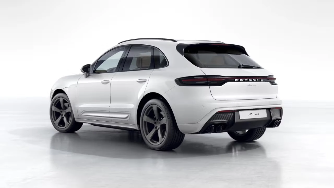 2026 Porsche Macan - Image 20 of 30