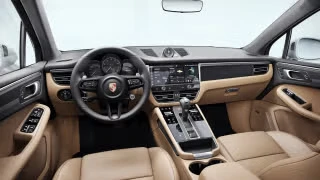 2026 Porsche Macan - Image 25 of 30