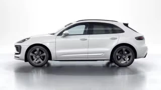 2026 Porsche Macan - Image 9 of 30