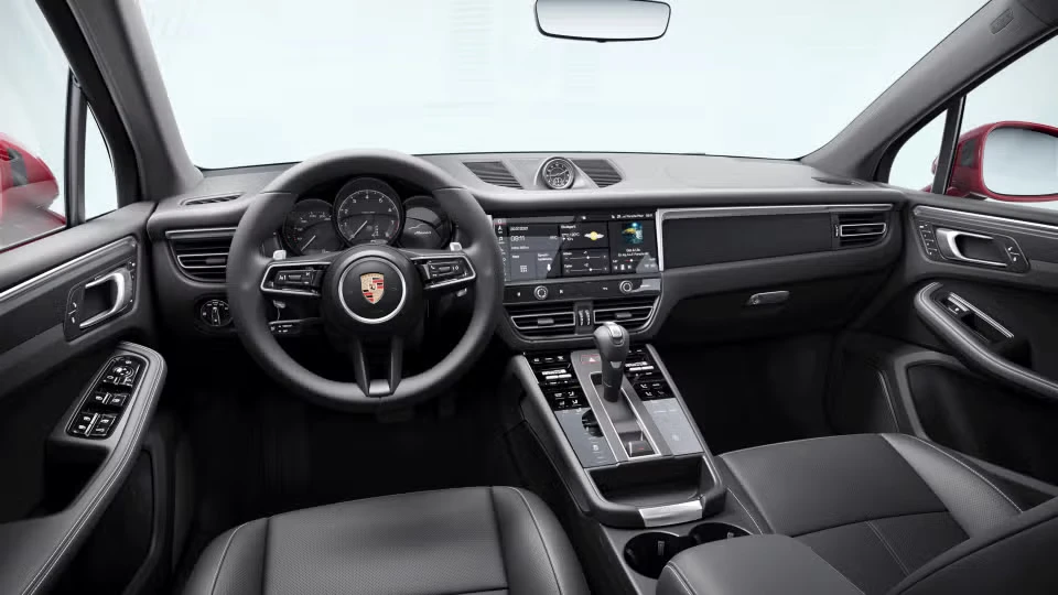 2026 Porsche Macan - Image 27 of 30