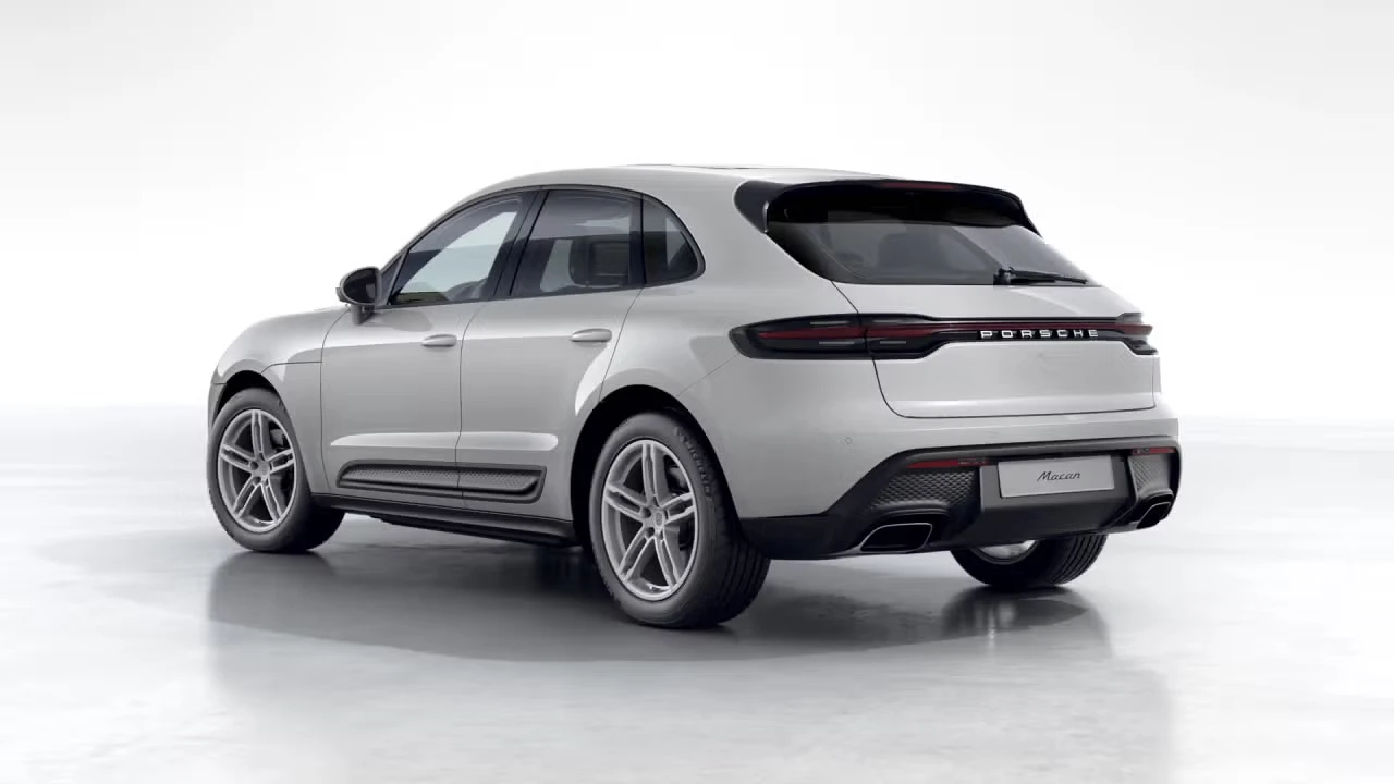 2026 Porsche Macan - Image 20 of 30