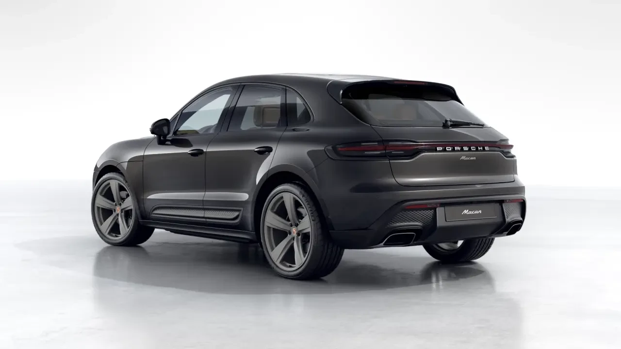 2026 Porsche Macan - Image 24 of 30