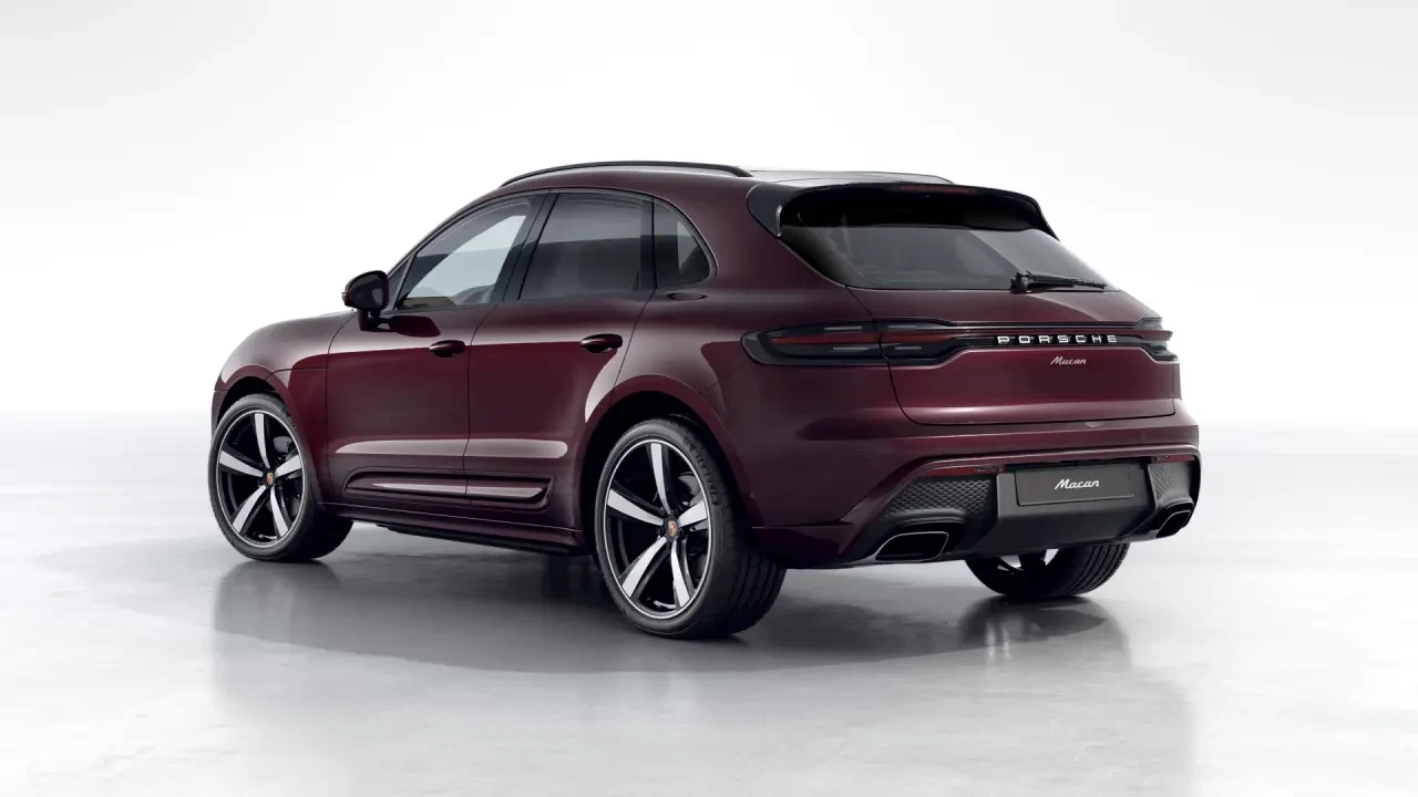 2026 Porsche Macan - Image 24 of 30
