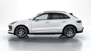 2026 Porsche Macan - Image 13 of 30