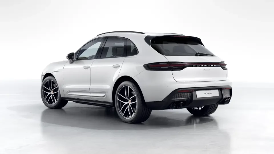 2026 Porsche Macan - Image 23 of 30