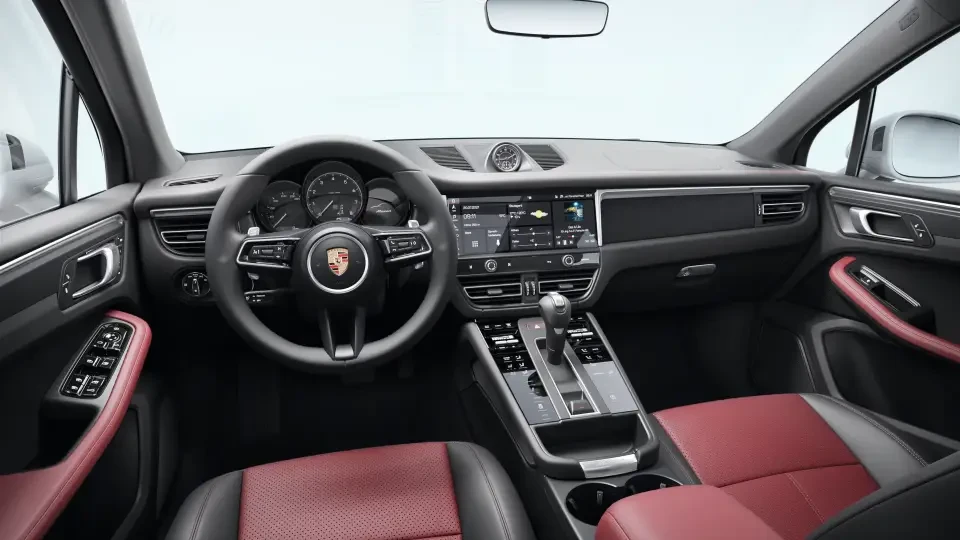 2026 Porsche Macan - Image 31 of 31