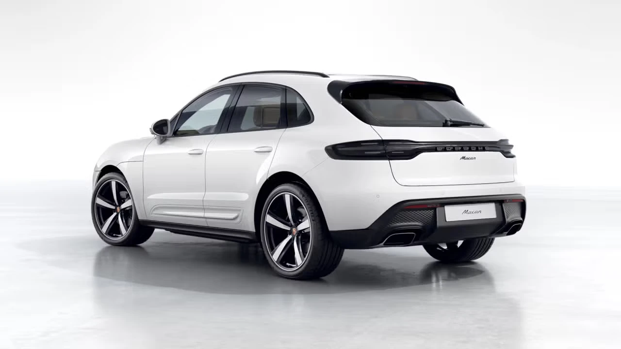 2026 Porsche Macan - Image 20 of 30