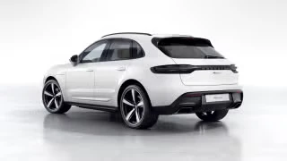 2026 Porsche Macan - Image 17 of 30