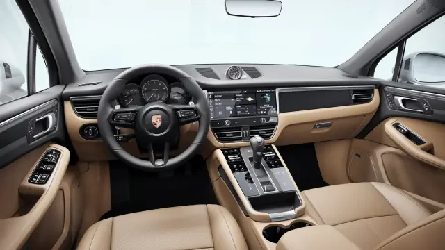 2026 Porsche Macan - Image 30 of 30