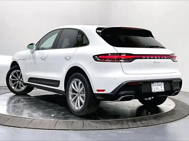 2026 Porsche Macan Electric - Image 19 of 31