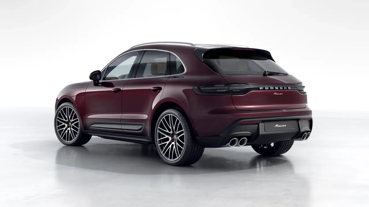 2026 Porsche Macan - Image 24 of 30