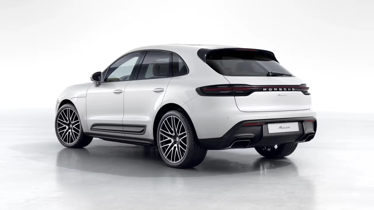 2026 Porsche Macan - Image 20 of 30