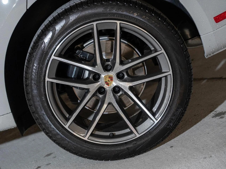 2026 Porsche Macan Electric - Image 11 of 28