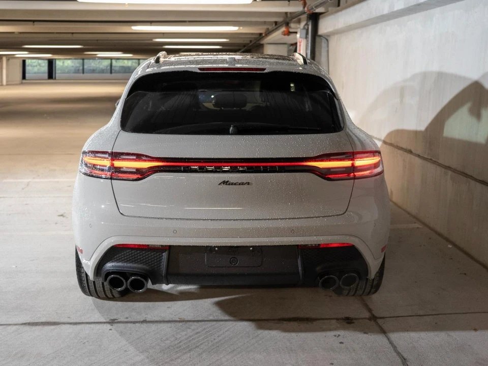2026 Porsche Macan Electric - Image 10 of 28