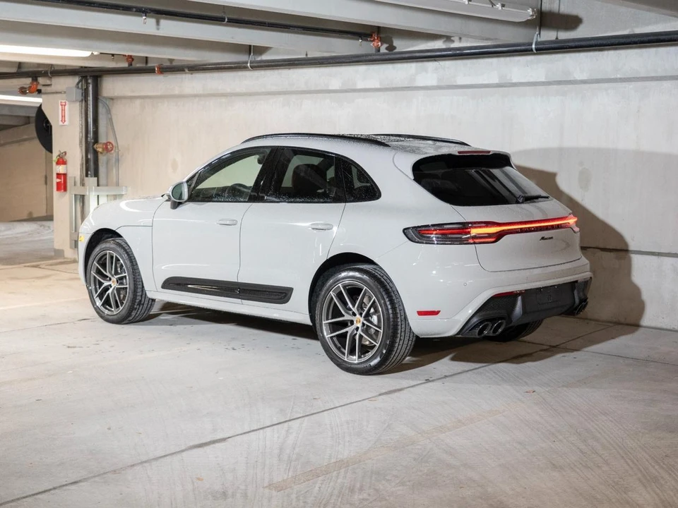 2026 Porsche Macan Electric - Image 3 of 28