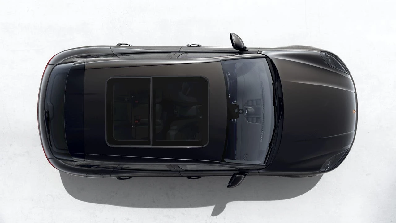 2026 Porsche Macan Electric - Image 5 of 10