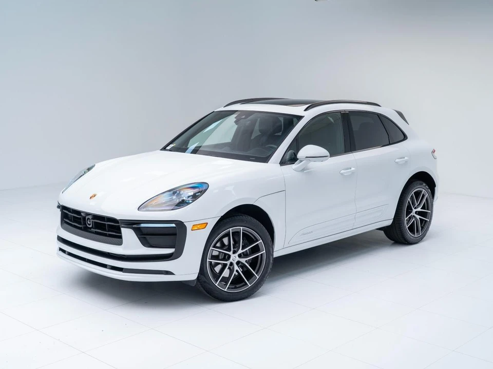 2026 Porsche Macan - Image 2 of 31