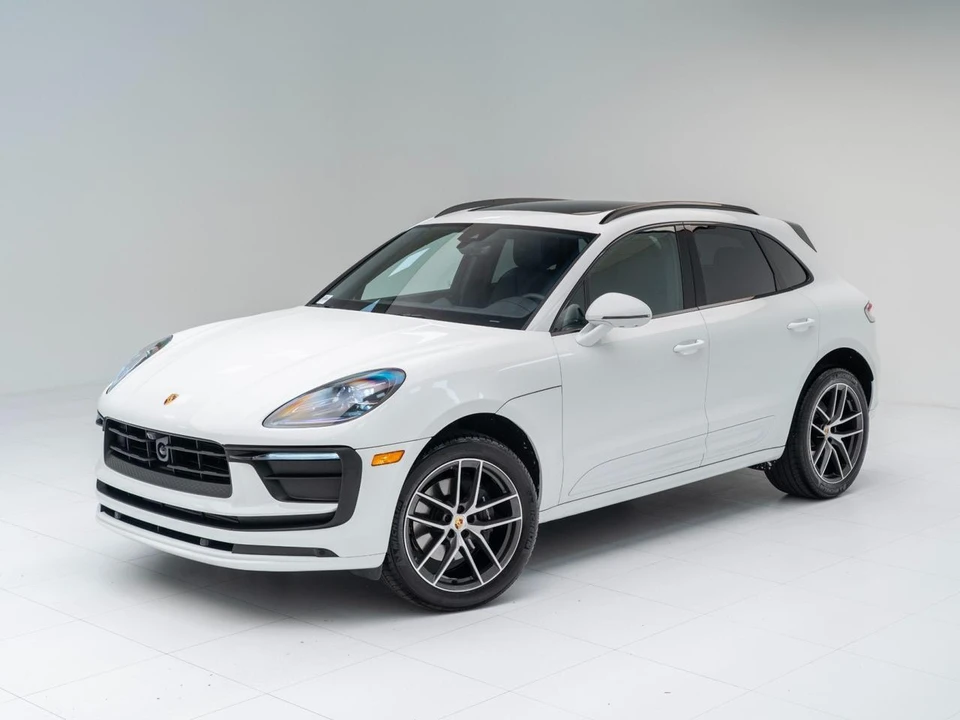 2026 Porsche Macan Electric - Image 2 of 31