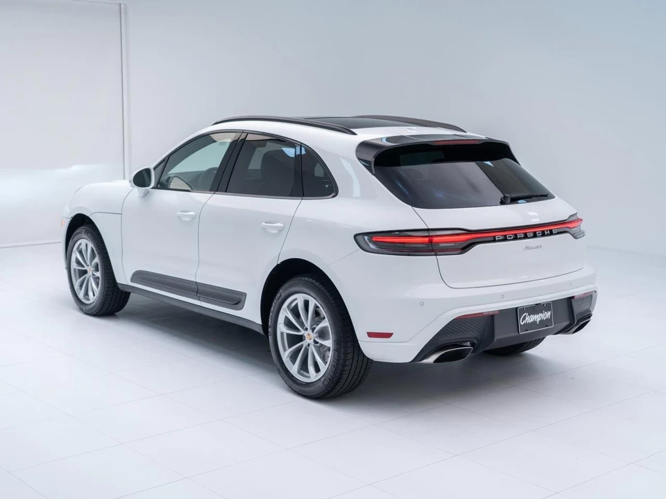 2026 Porsche Macan - Image 4 of 30