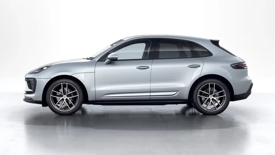 2026 Porsche Macan - Image 11 of 30