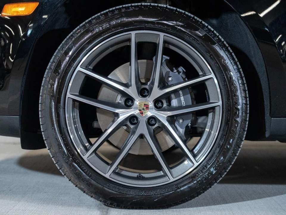 2026 Porsche Macan - Image 12 of 31