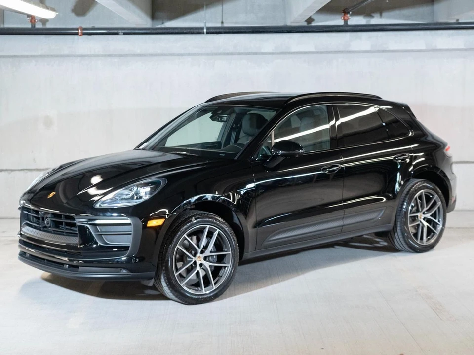 2026 Porsche Macan - Image 2 of 31