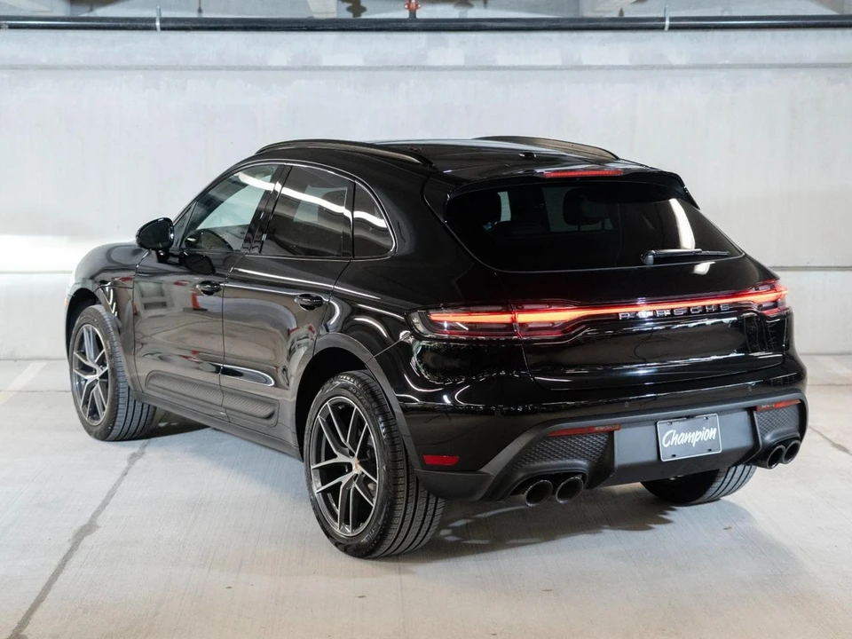 2026 Porsche Macan - Image 4 of 31