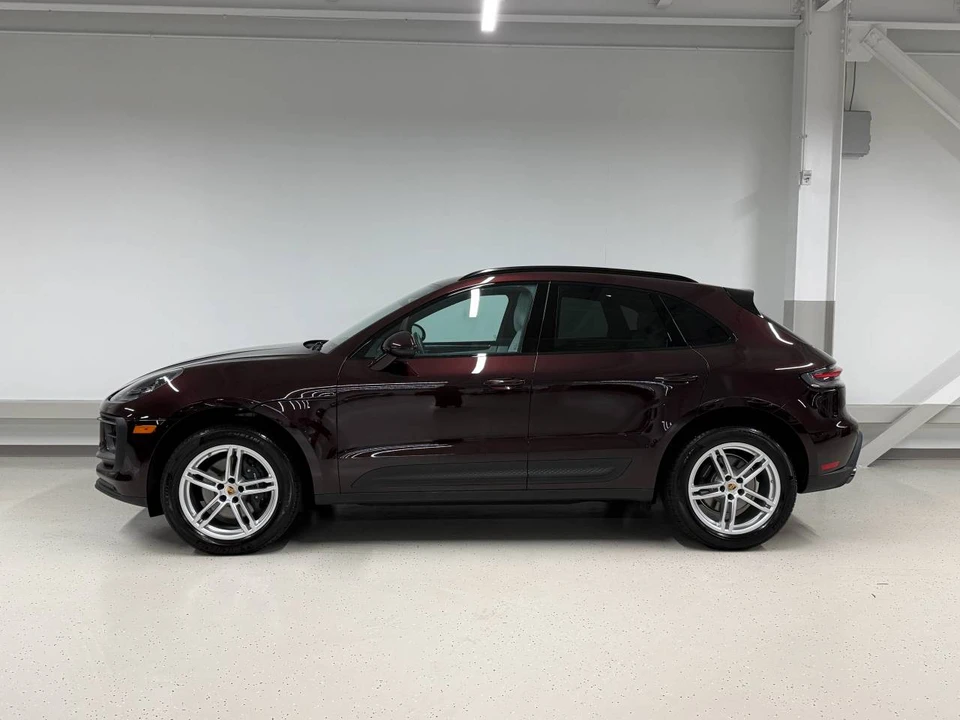 2026 Porsche Macan Electric - Image 2 of 5