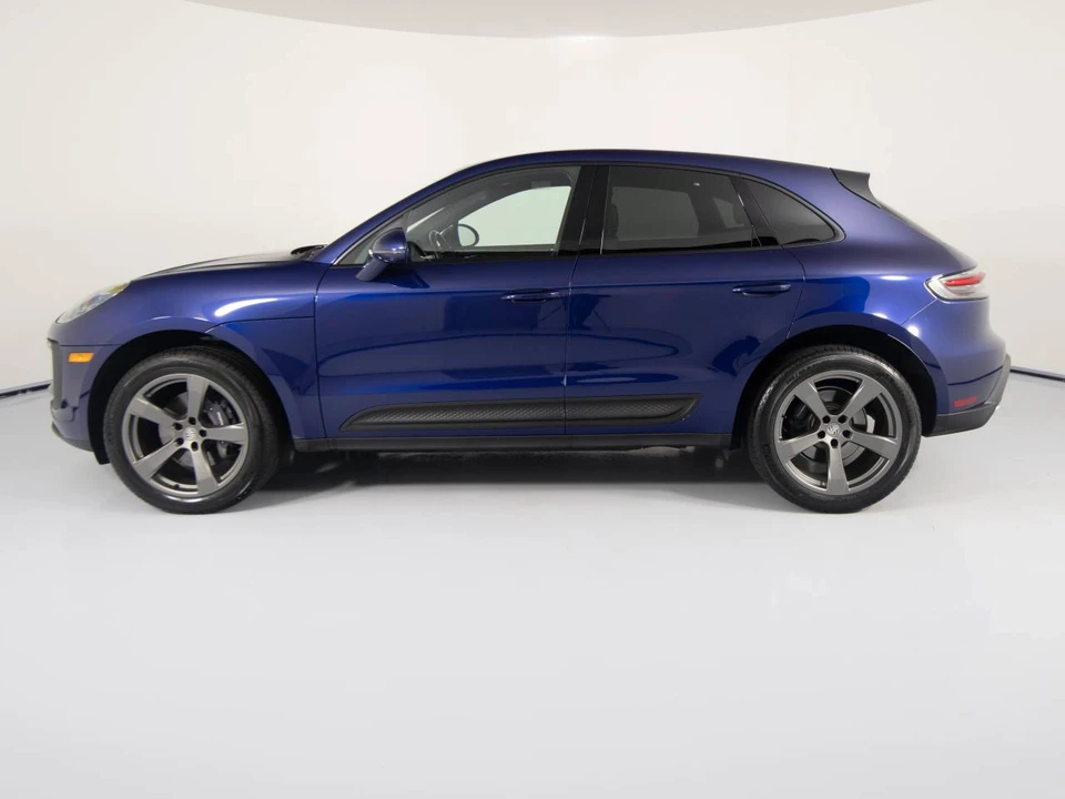 2026 Porsche Macan Electric - Image 2 of 5