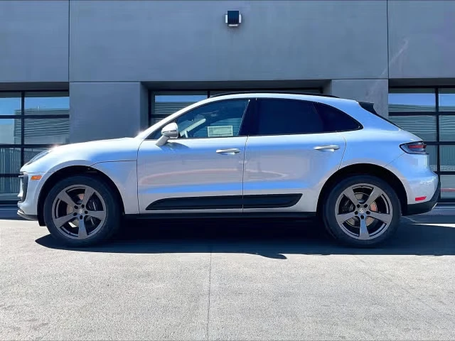 2026 Porsche Macan - Image 10 of 31