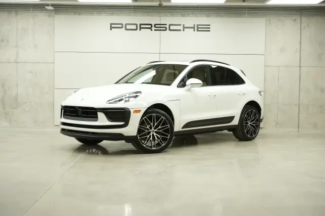 2026 Porsche Macan - Image 6 of 31