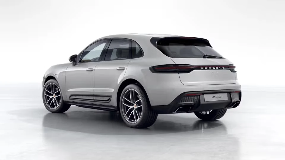 2026 Porsche Macan - Image 19 of 31