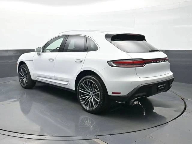 2026 Porsche Macan Electric - Image 3 of 5