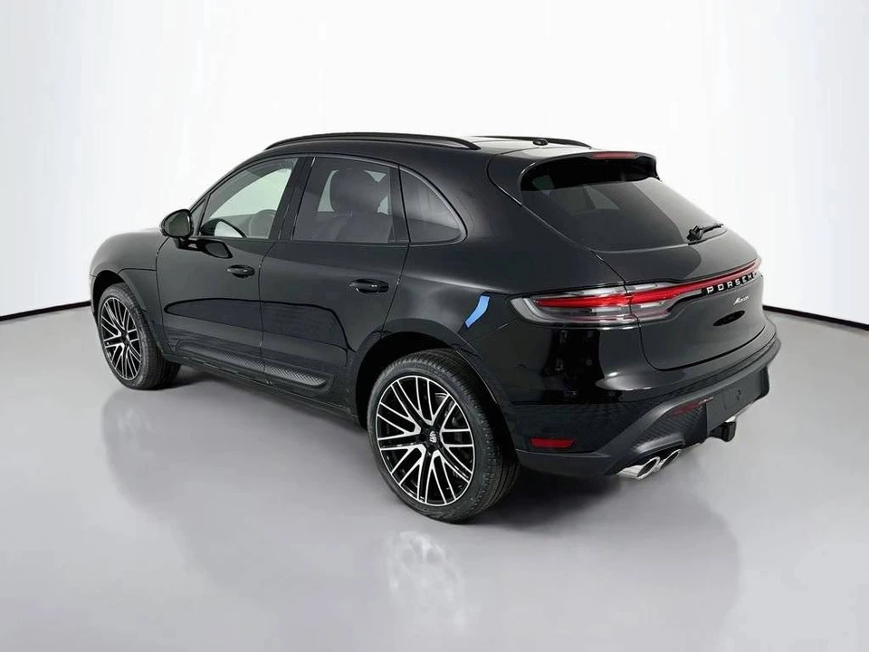 2026 Porsche Macan Electric - Image 3 of 5