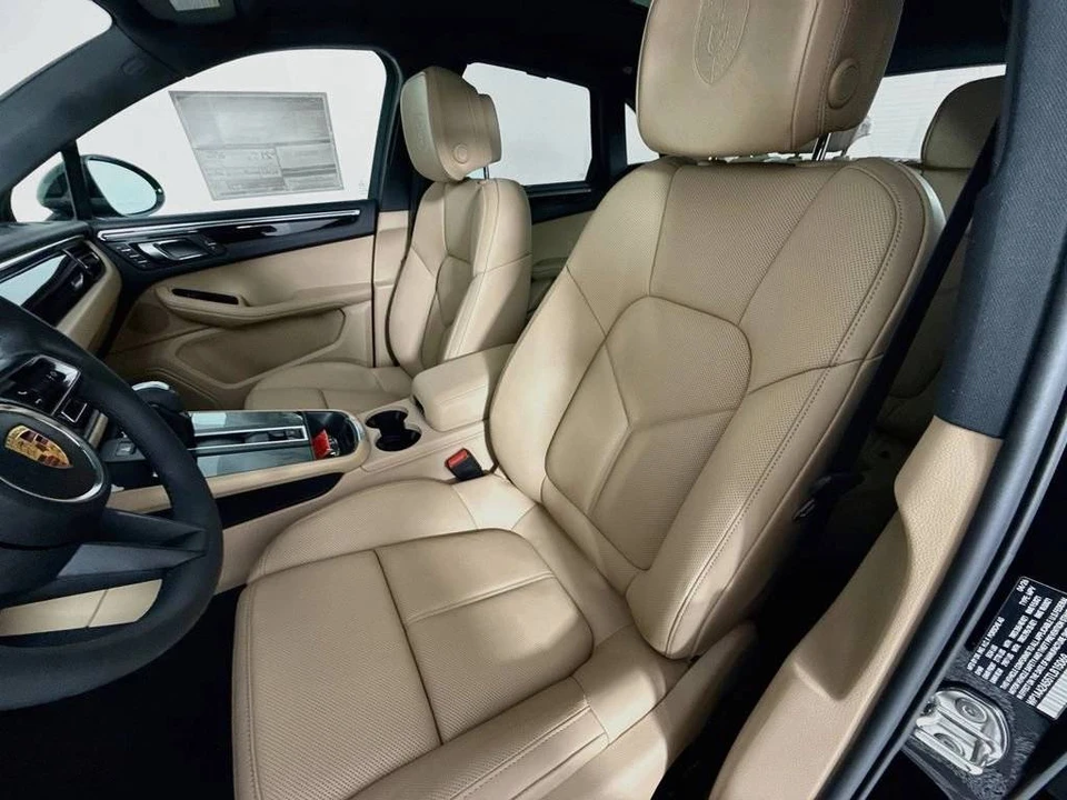 2026 Porsche Macan Electric - Image 5 of 5