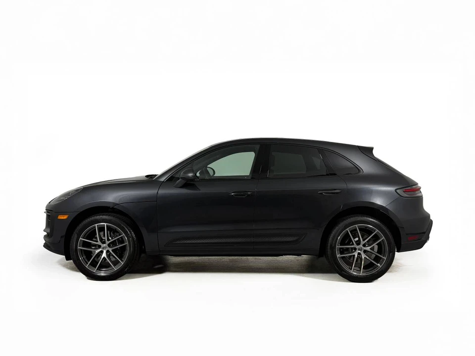 2026 Porsche Macan - Image 2 of 5