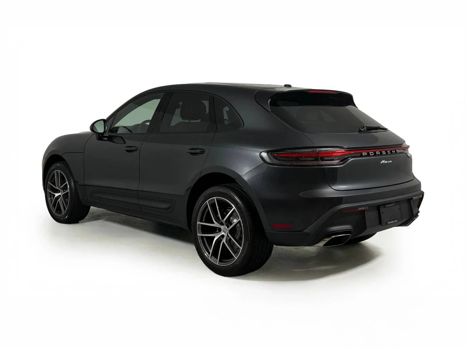 2026 Porsche Macan - Image 3 of 5