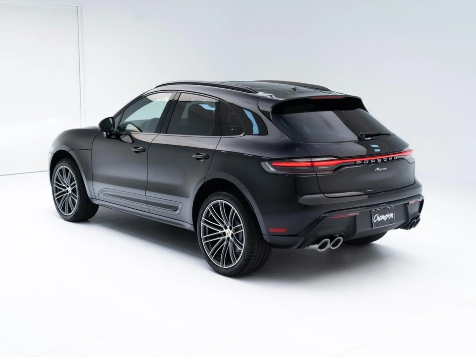2026 Porsche Macan Electric - Image 3 of 28