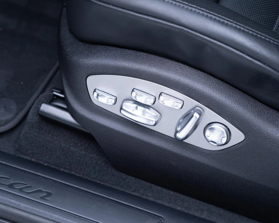 2026 Porsche Macan Electric - Image 14 of 28