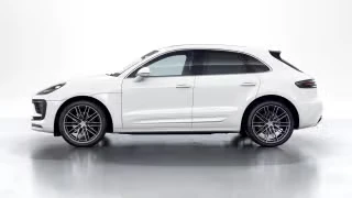2026 Porsche Macan - Image 9 of 31