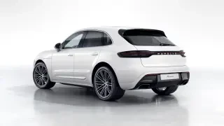 2026 Porsche Macan - Image 21 of 31